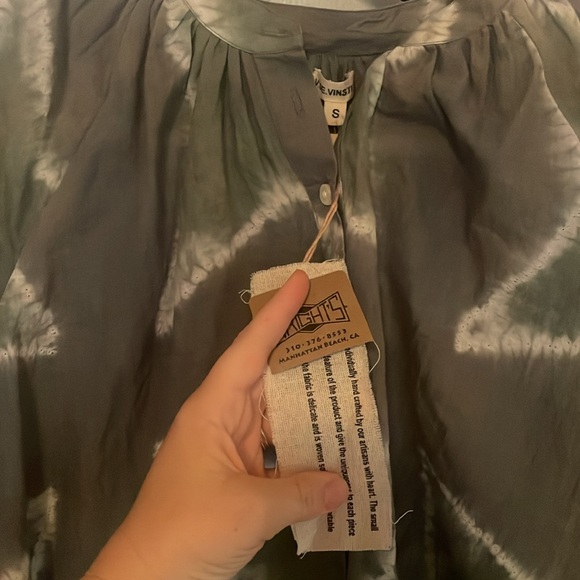 [V. DE. VINSTER] Star Tye Dye Print Blouse - Size Small NWT - Picture 4 of 5